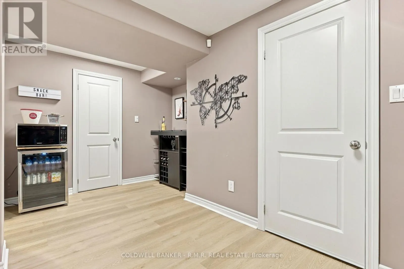 46 HONEY CRESCENT