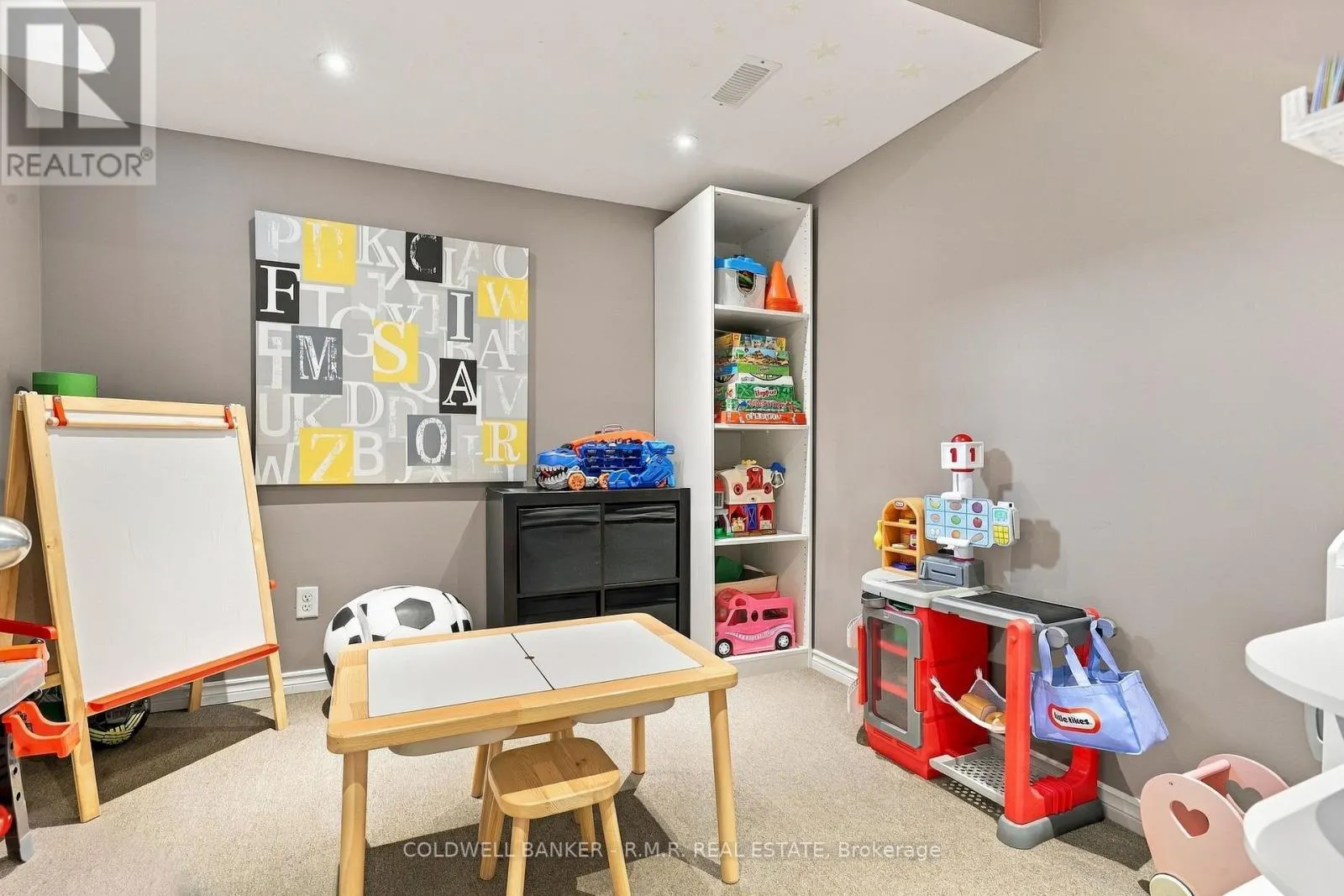 46 HONEY CRESCENT