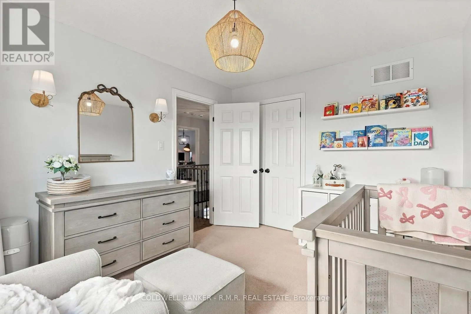 46 HONEY CRESCENT