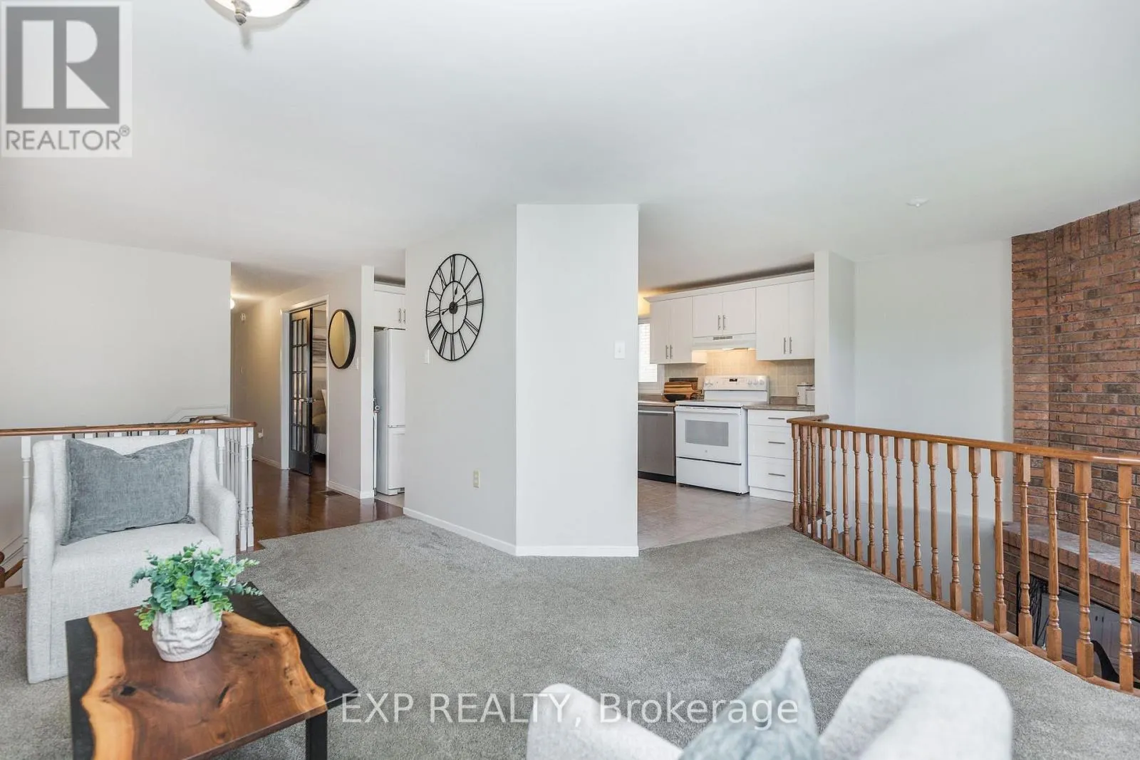 12 CRAIG CRESCENT