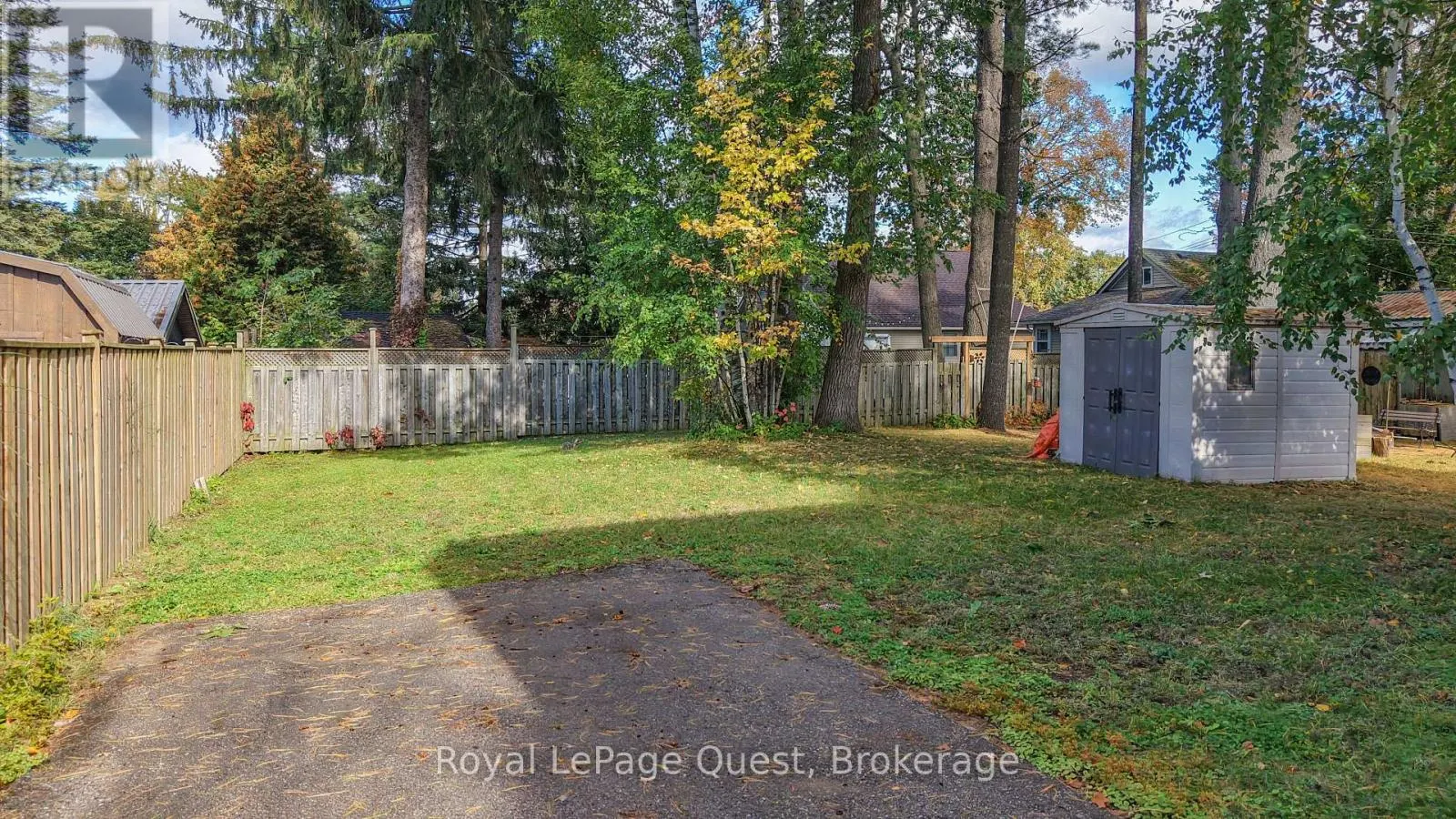 2956 LAKESIDE DRIVE