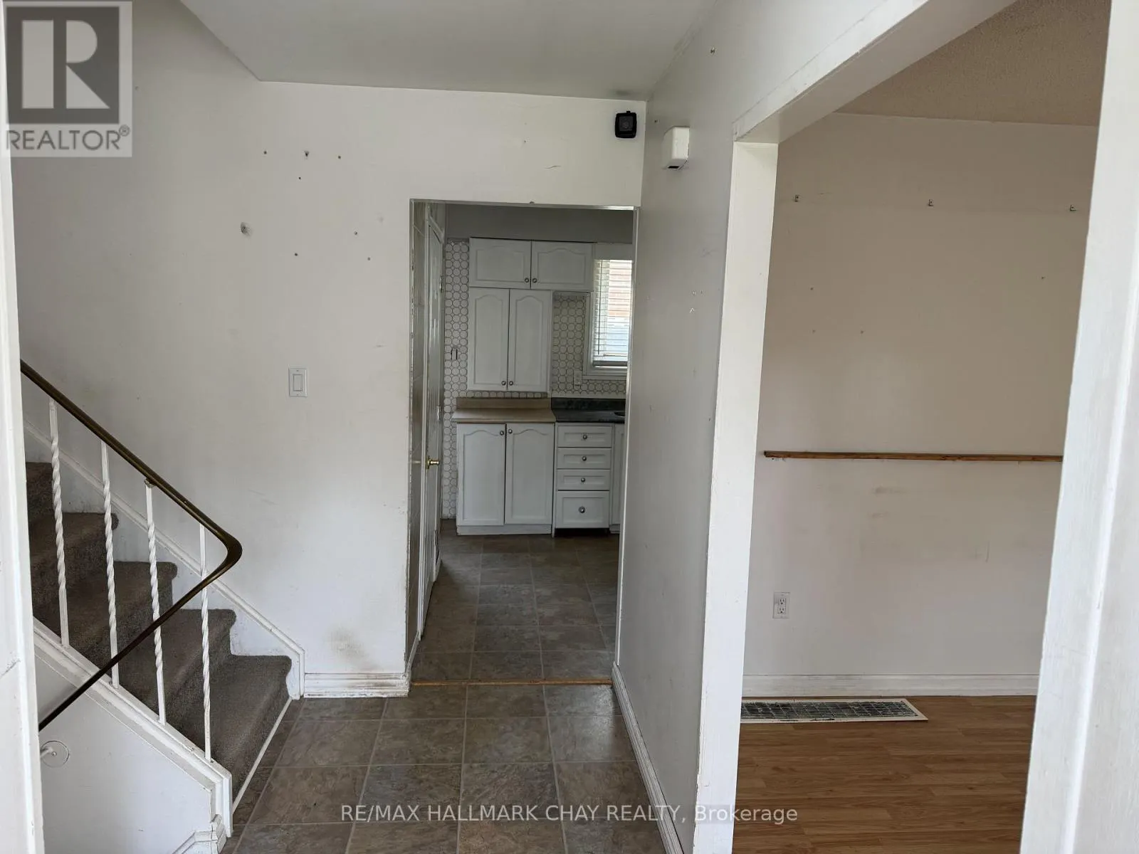 2 BIRCHWOOD DRIVE