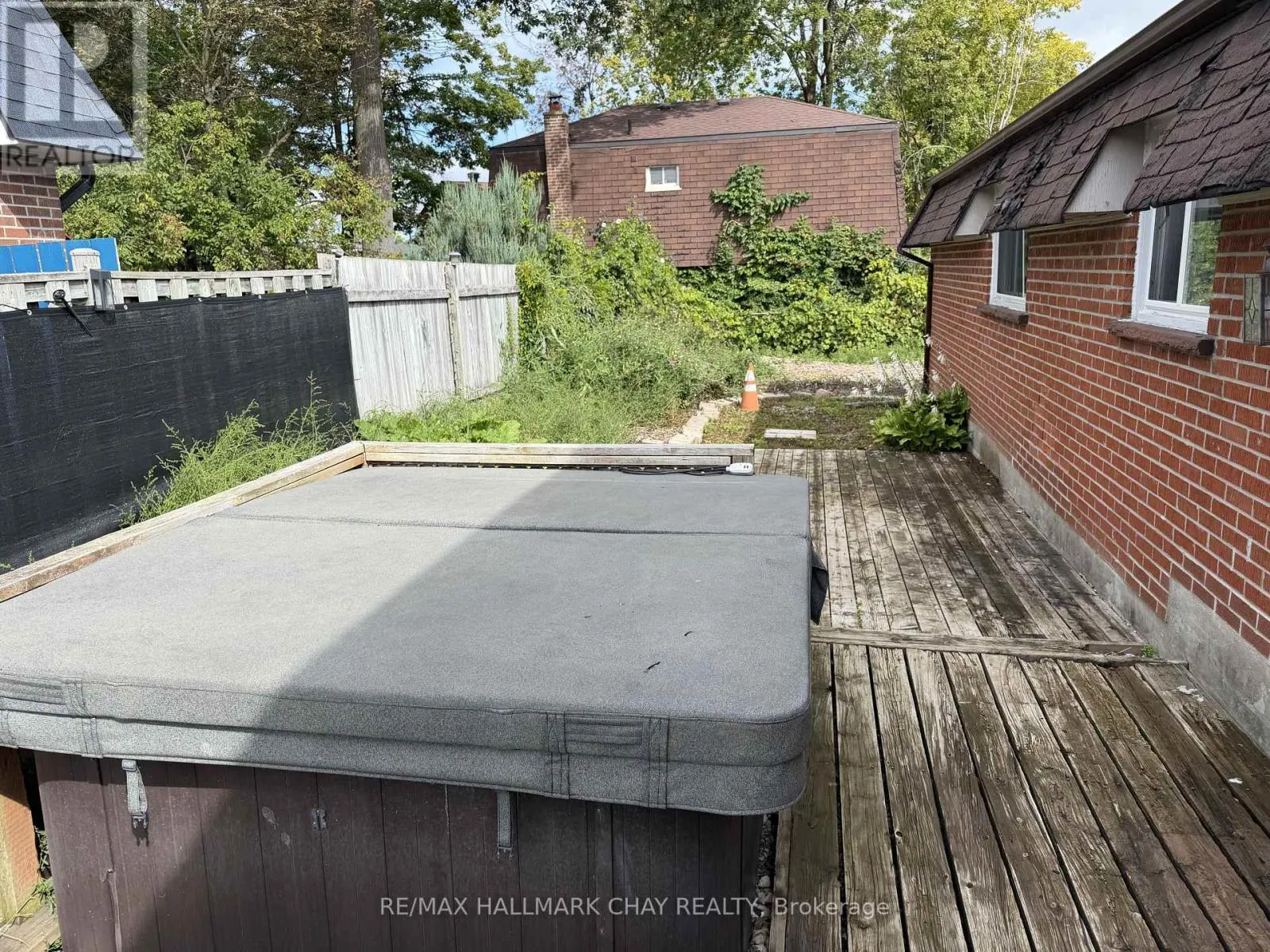 2 BIRCHWOOD DRIVE