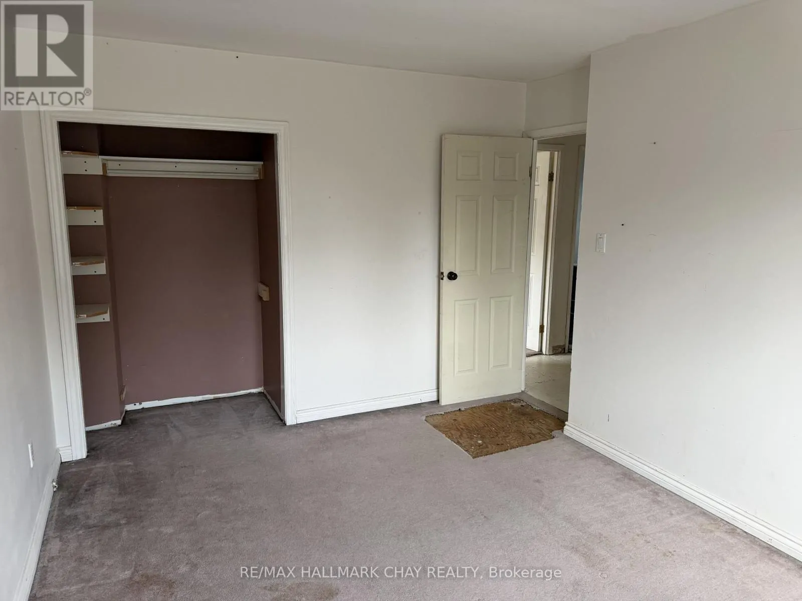 2 BIRCHWOOD DRIVE