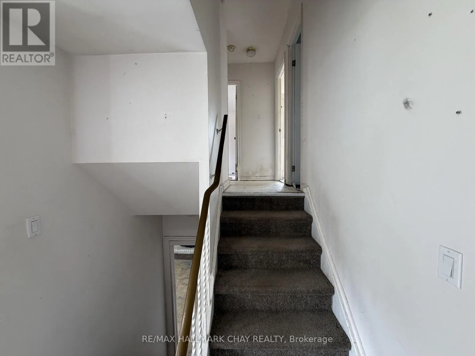 2 BIRCHWOOD DRIVE