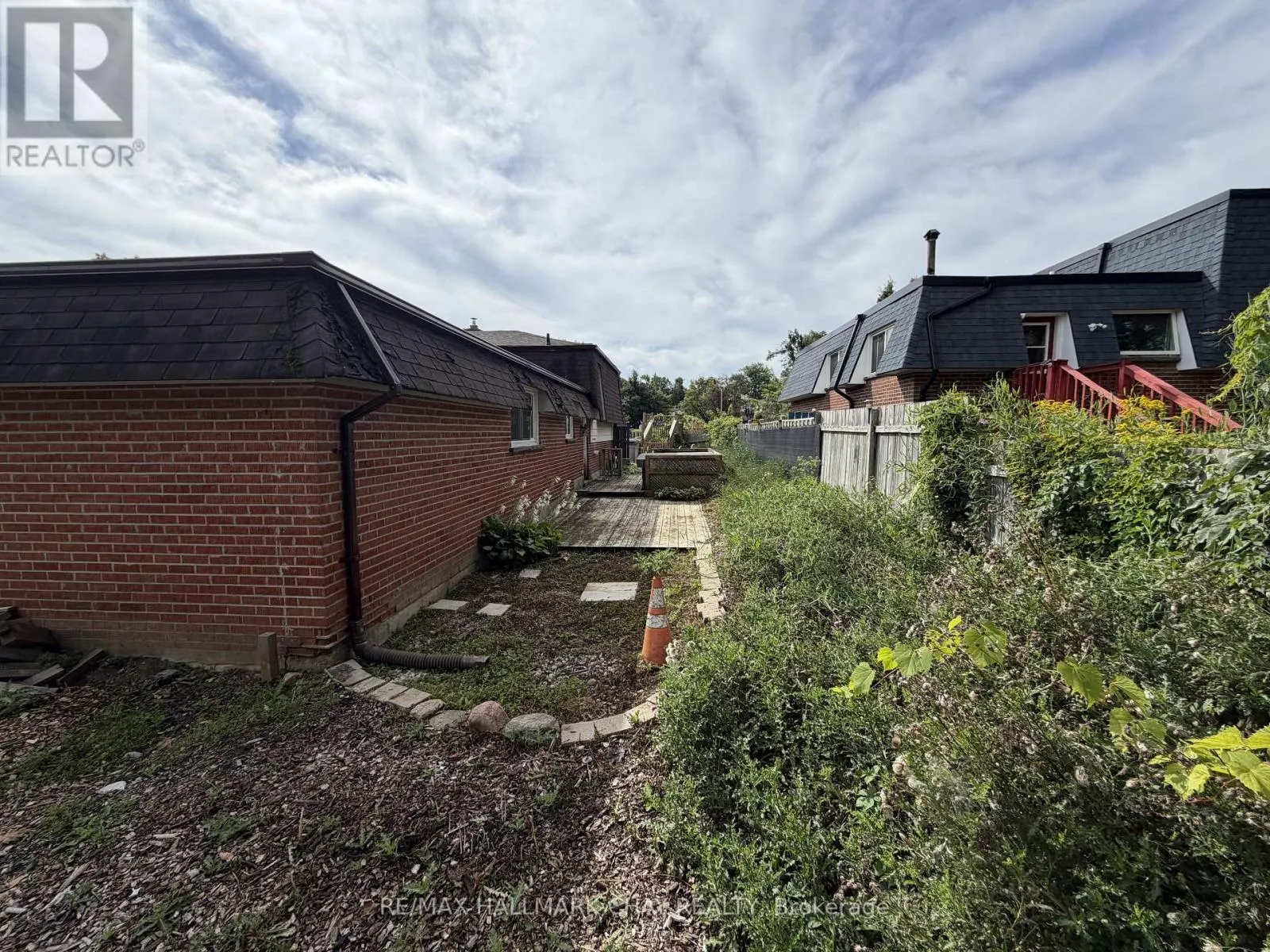 2 BIRCHWOOD DRIVE