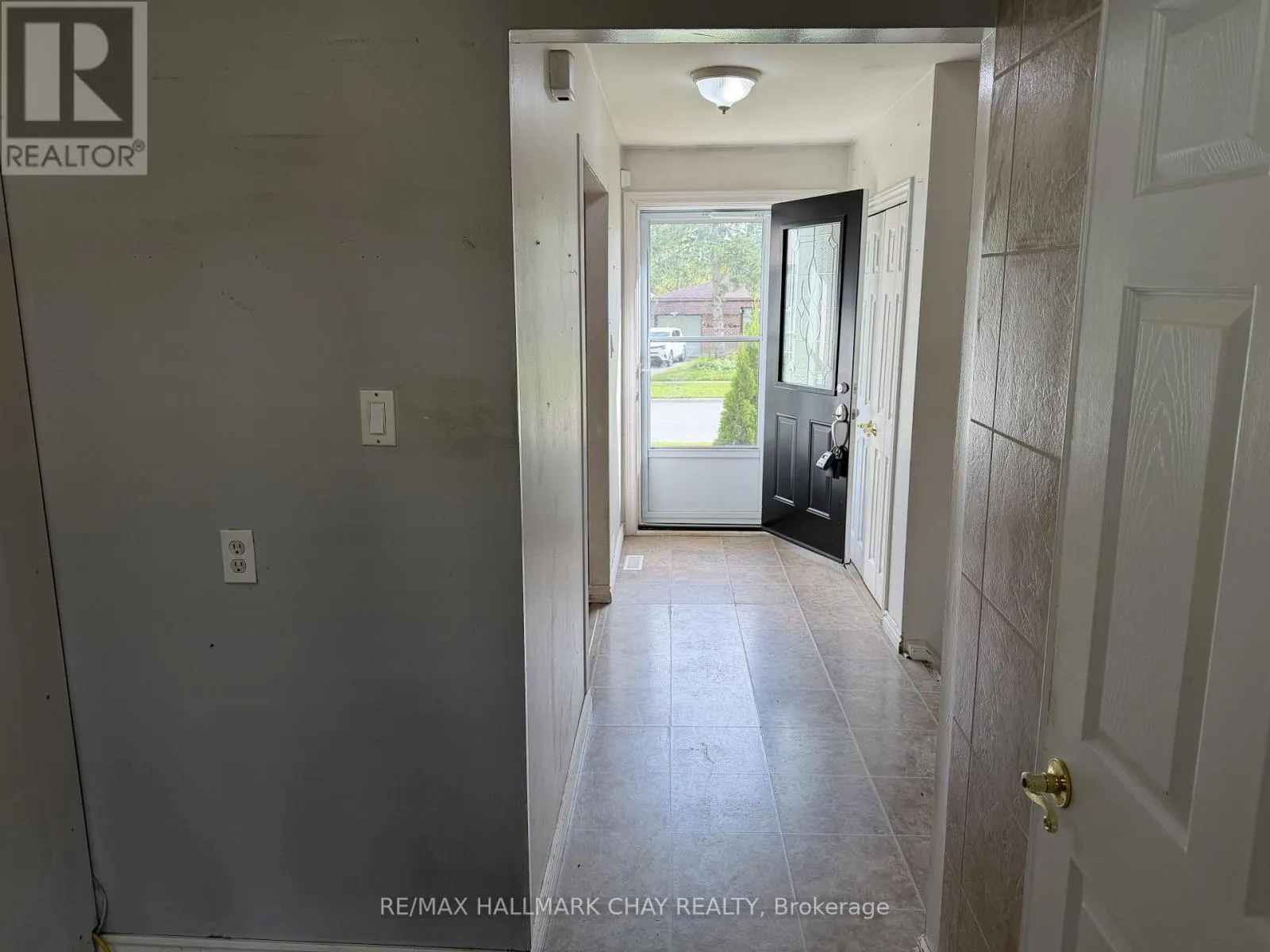 2 BIRCHWOOD DRIVE