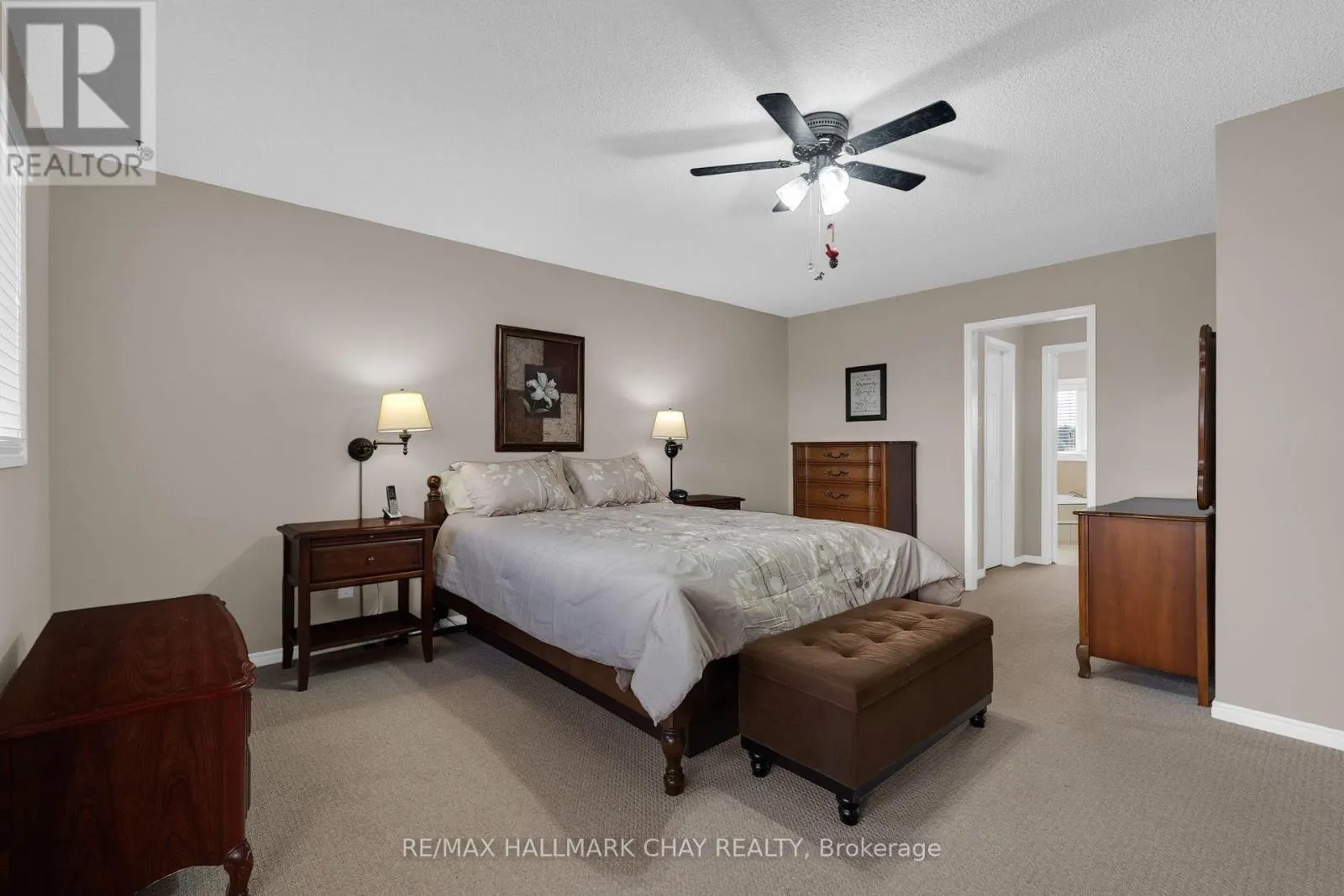 35 GRASETT CRESCENT