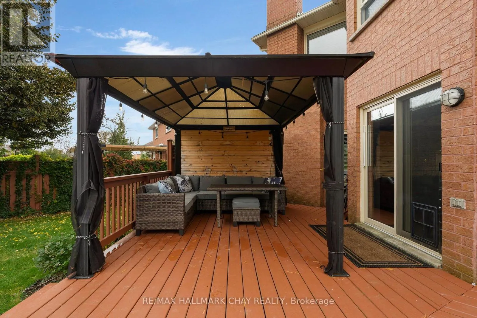 35 GRASETT CRESCENT