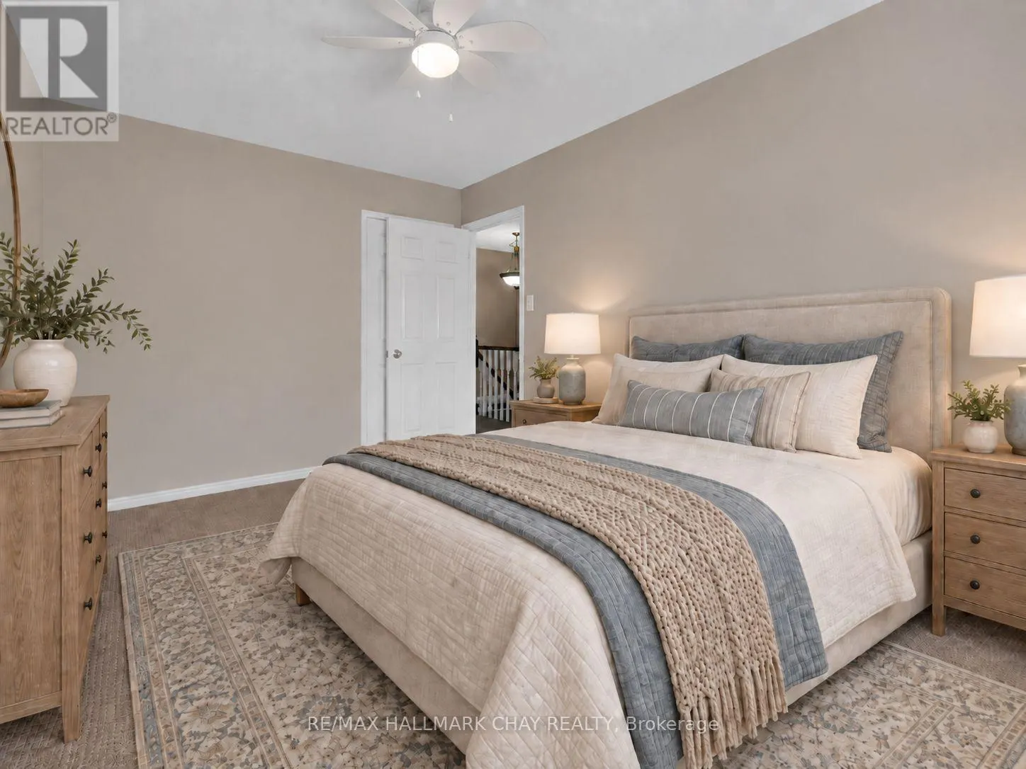 35 GRASETT CRESCENT