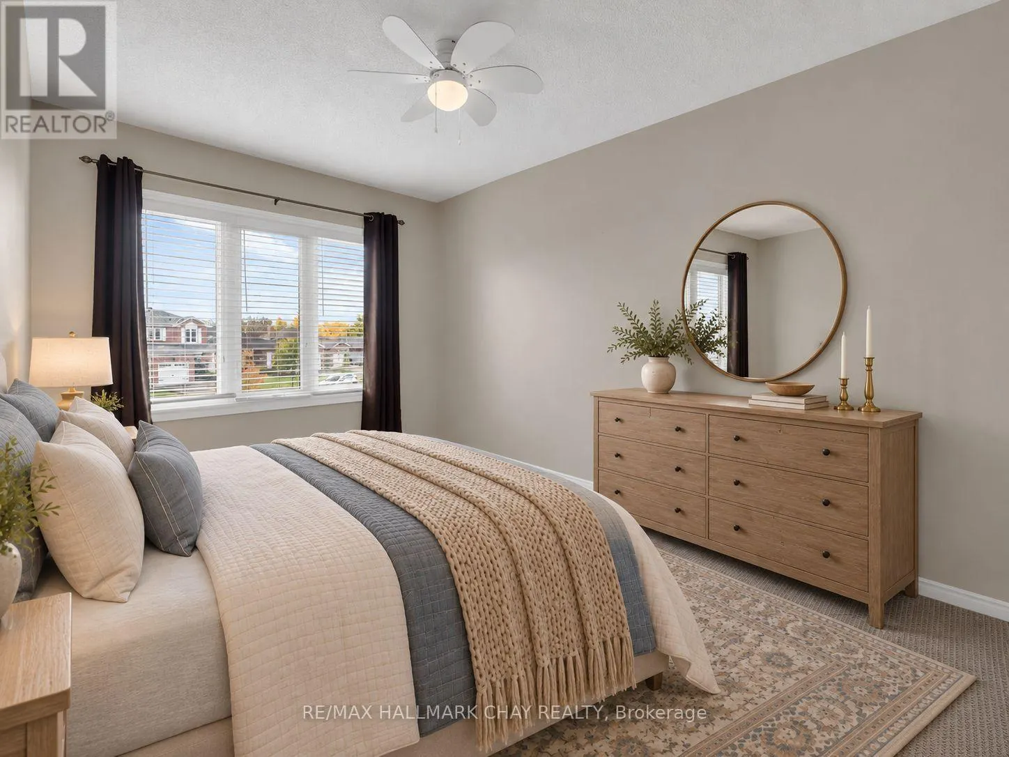 35 GRASETT CRESCENT