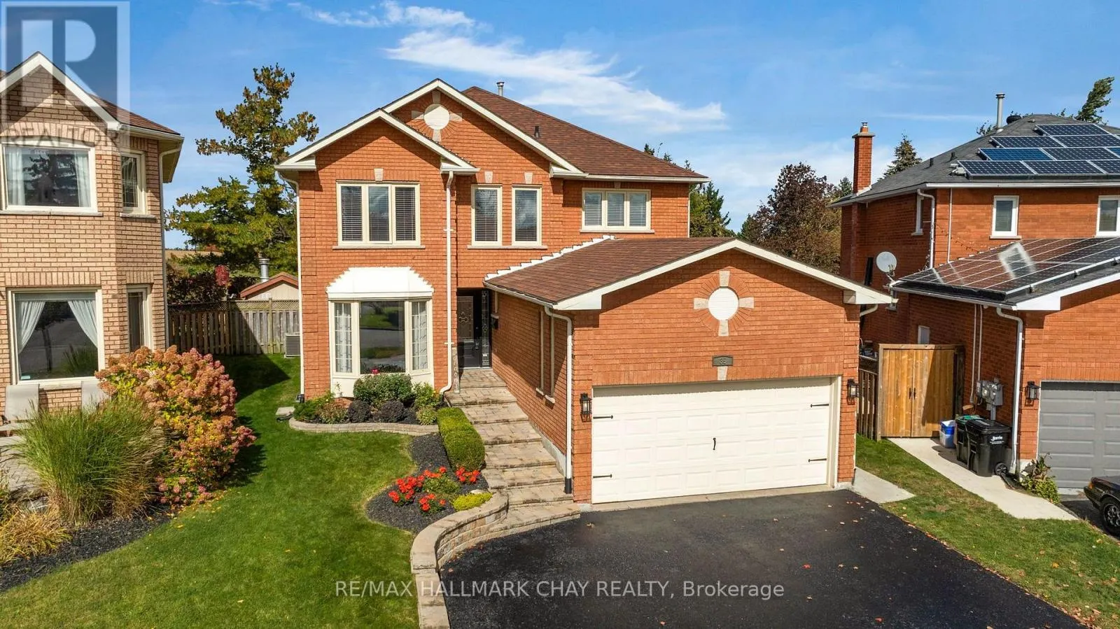 35 GRASETT CRESCENT