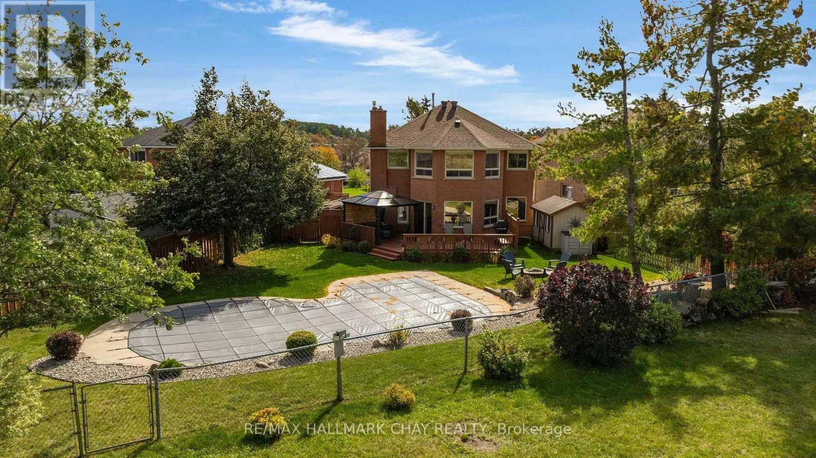 35 GRASETT CRESCENT