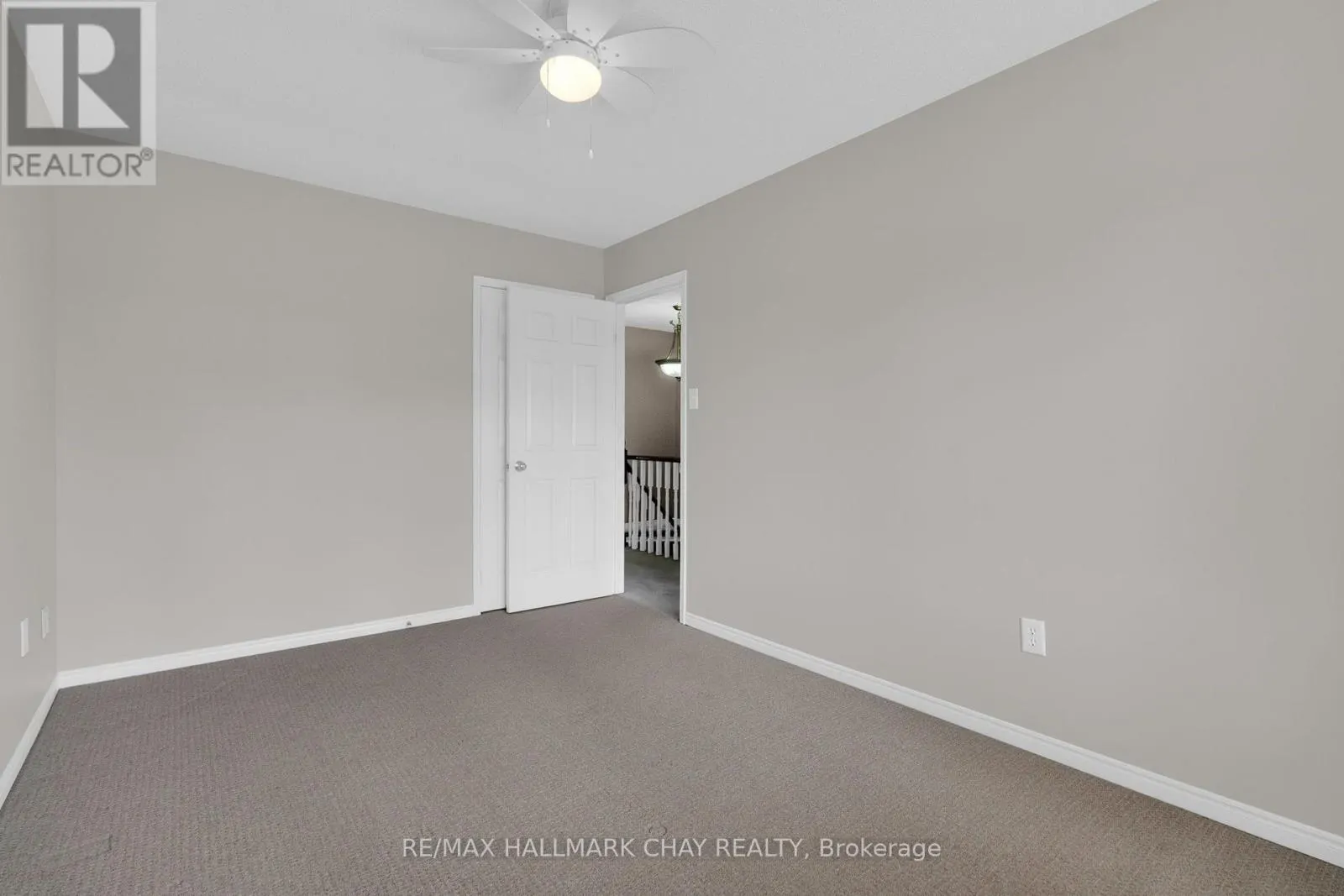 35 GRASETT CRESCENT