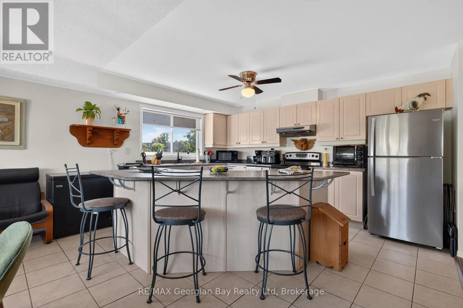 307 - 4 BECK BOULEVARD #307
