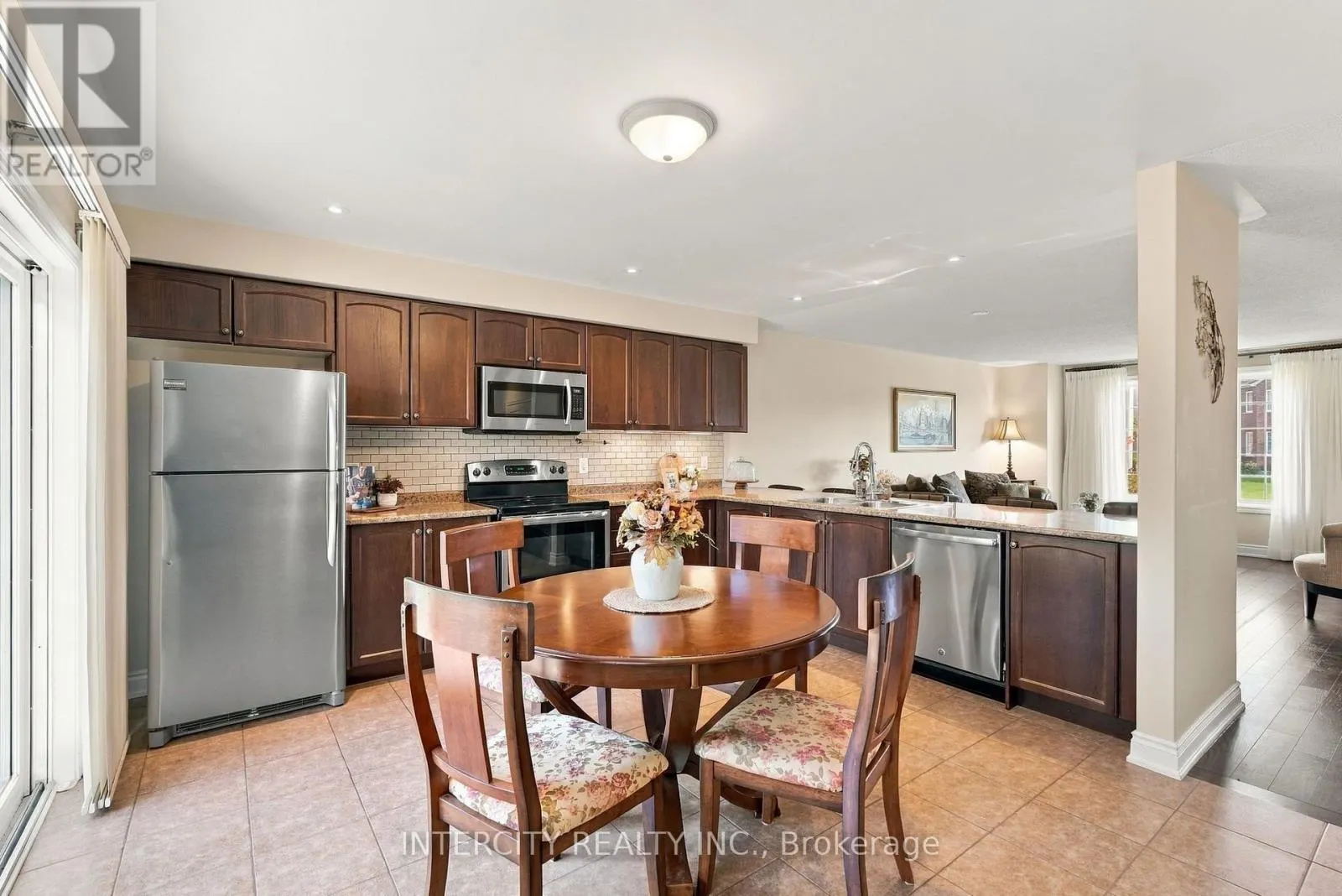 491 SHEWFELT CRESCENT