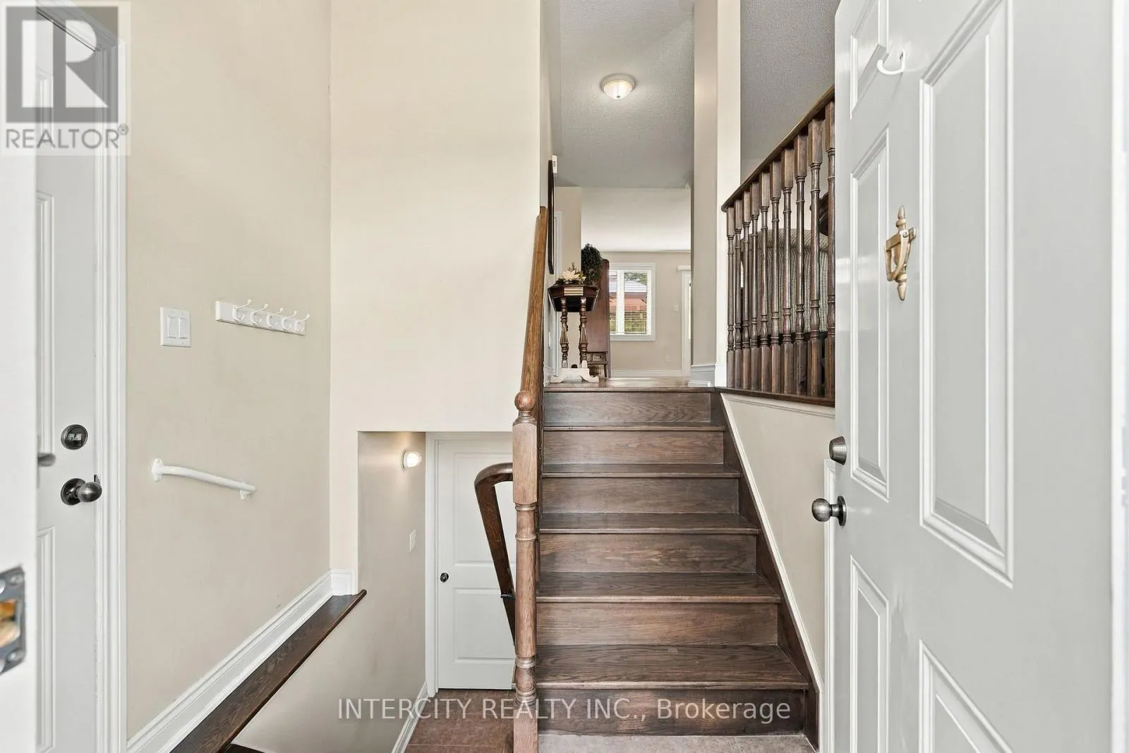 491 SHEWFELT CRESCENT