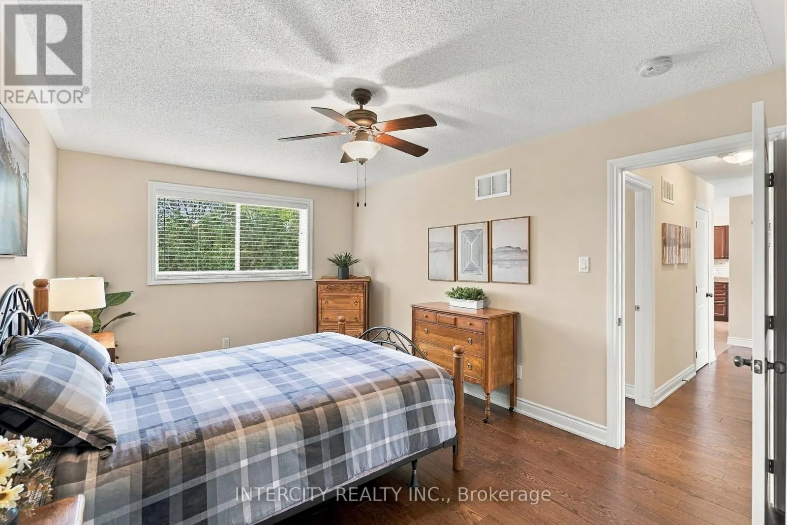 491 SHEWFELT CRESCENT
