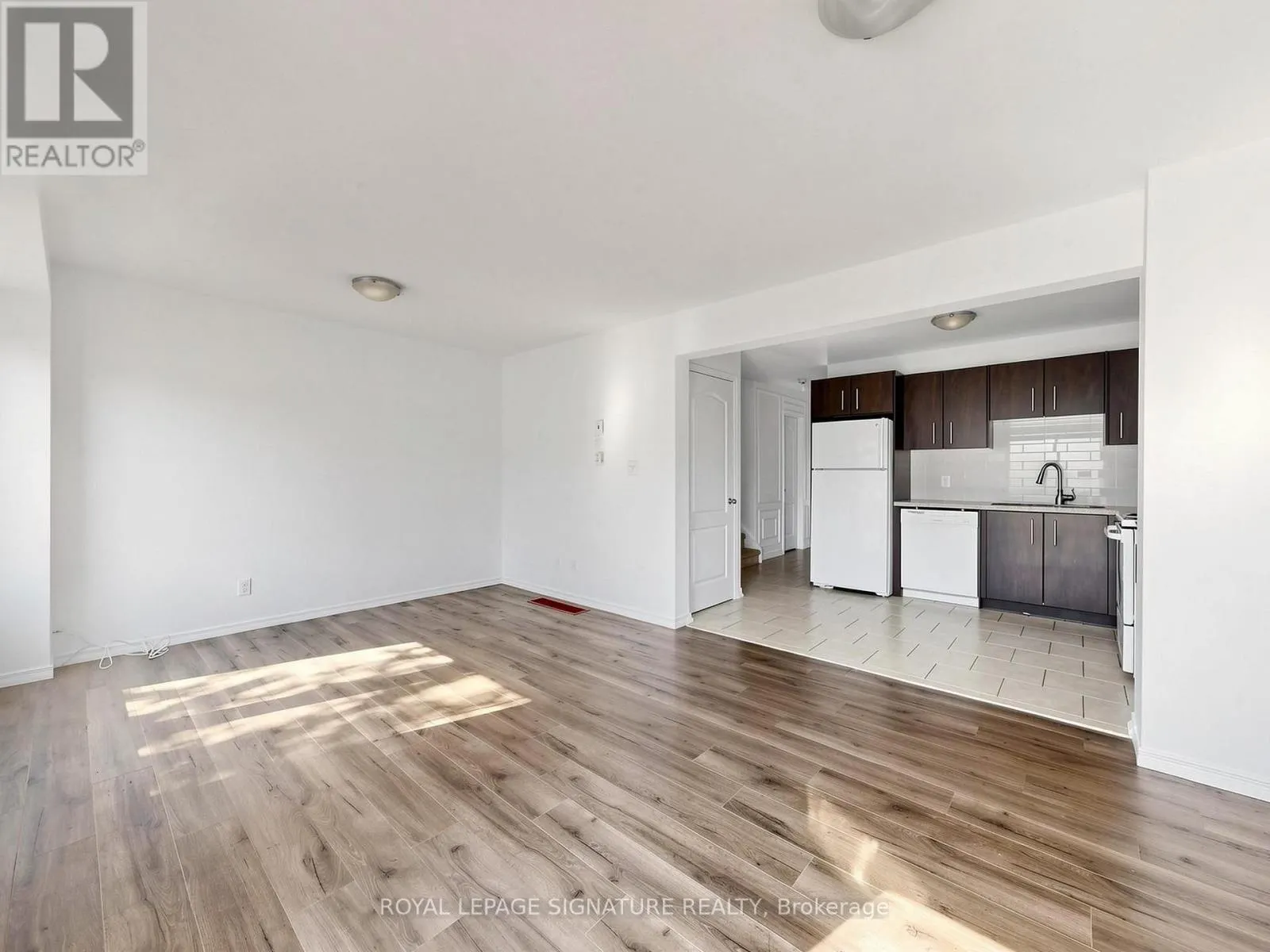 6 - 75 PRINCE WILLIAM WAY