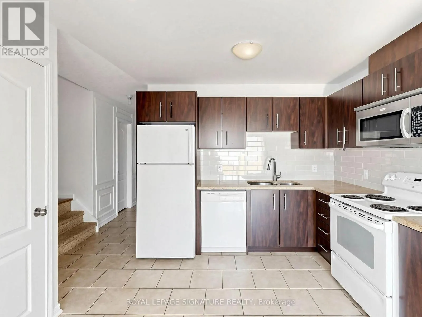 6 - 75 PRINCE WILLIAM WAY