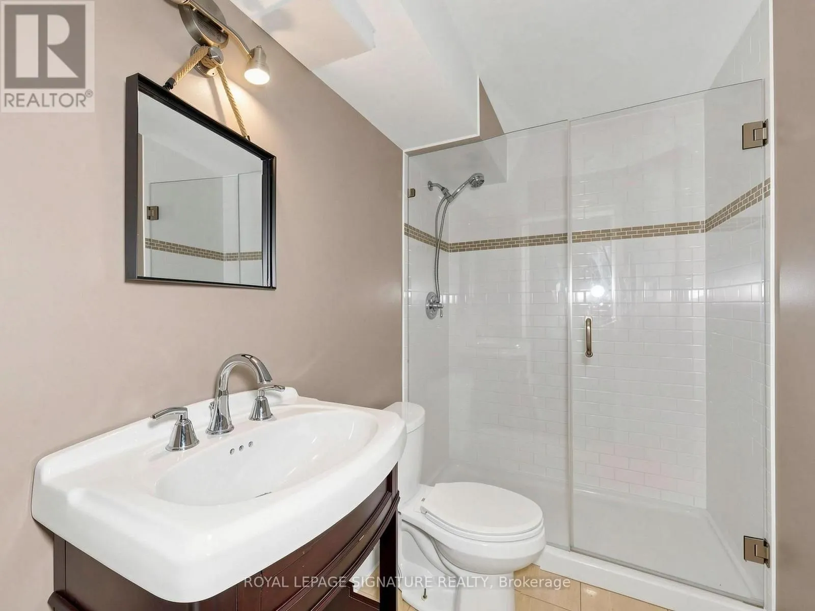 6 - 75 PRINCE WILLIAM WAY