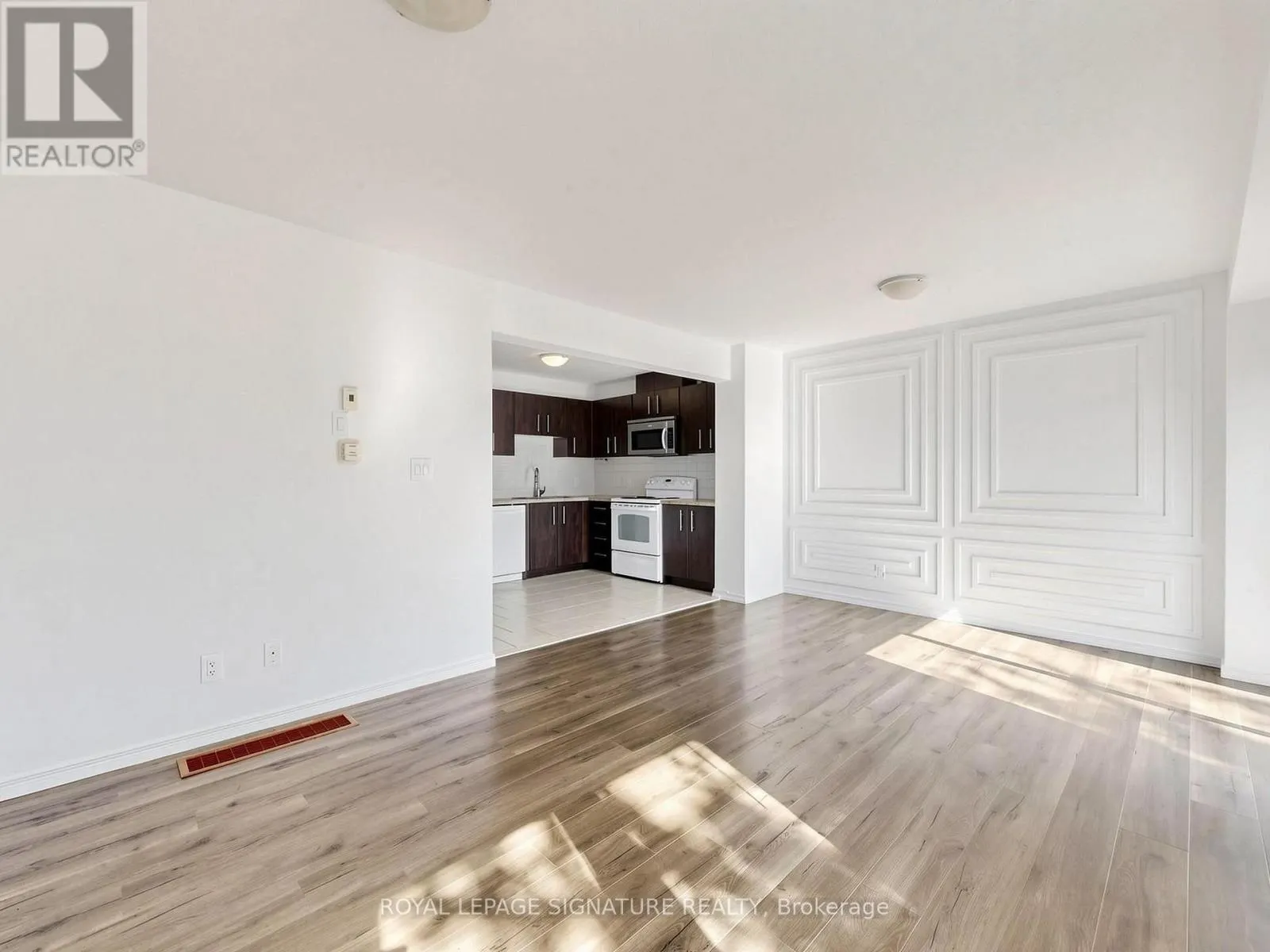 6 - 75 PRINCE WILLIAM WAY