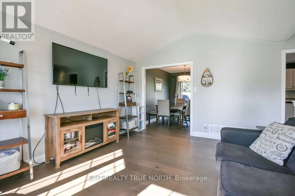 35 MARLOW CIRCLE