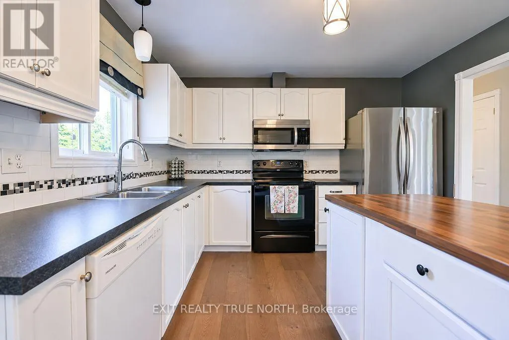 35 MARLOW CIRCLE