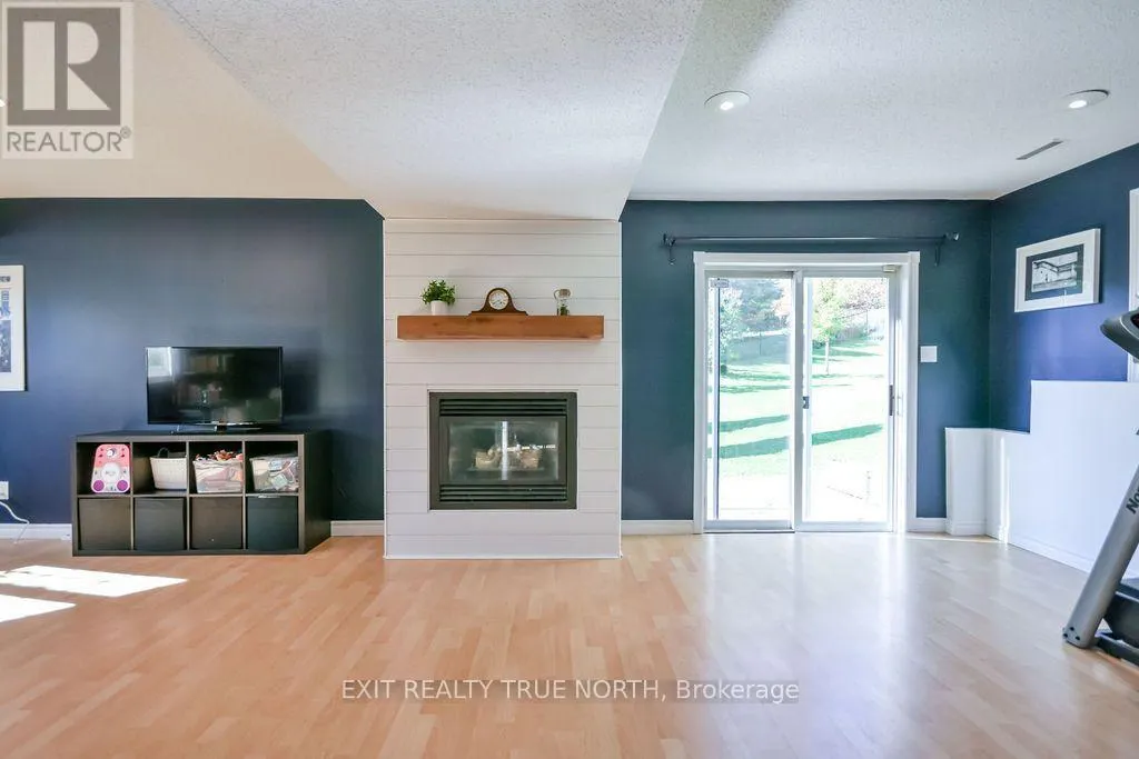35 MARLOW CIRCLE
