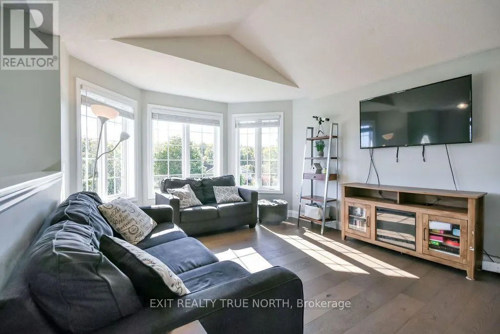 35 MARLOW CIRCLE