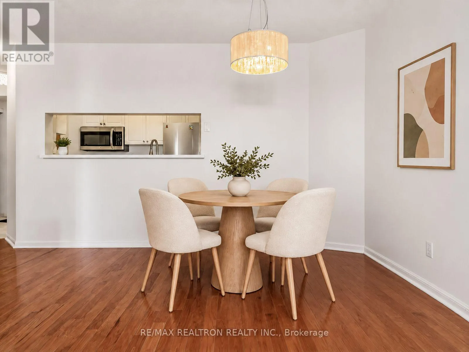 1111 - 75 ELLEN STREET
