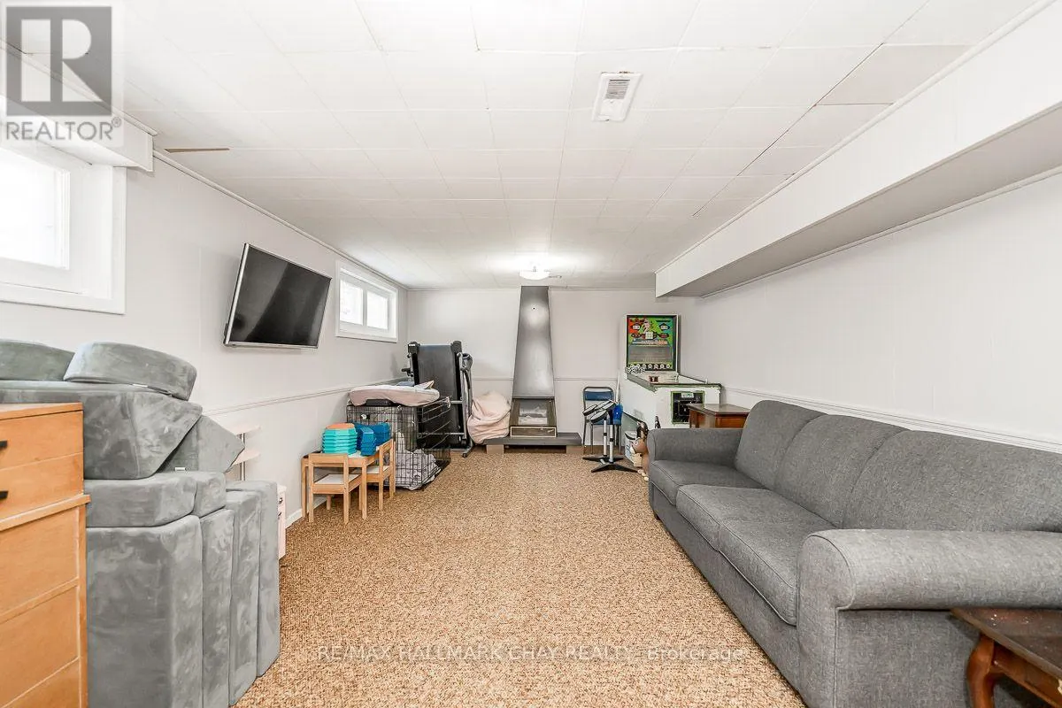 23 DOWNSVIEW DRIVE