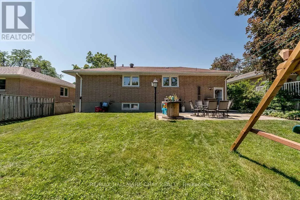 23 DOWNSVIEW DRIVE