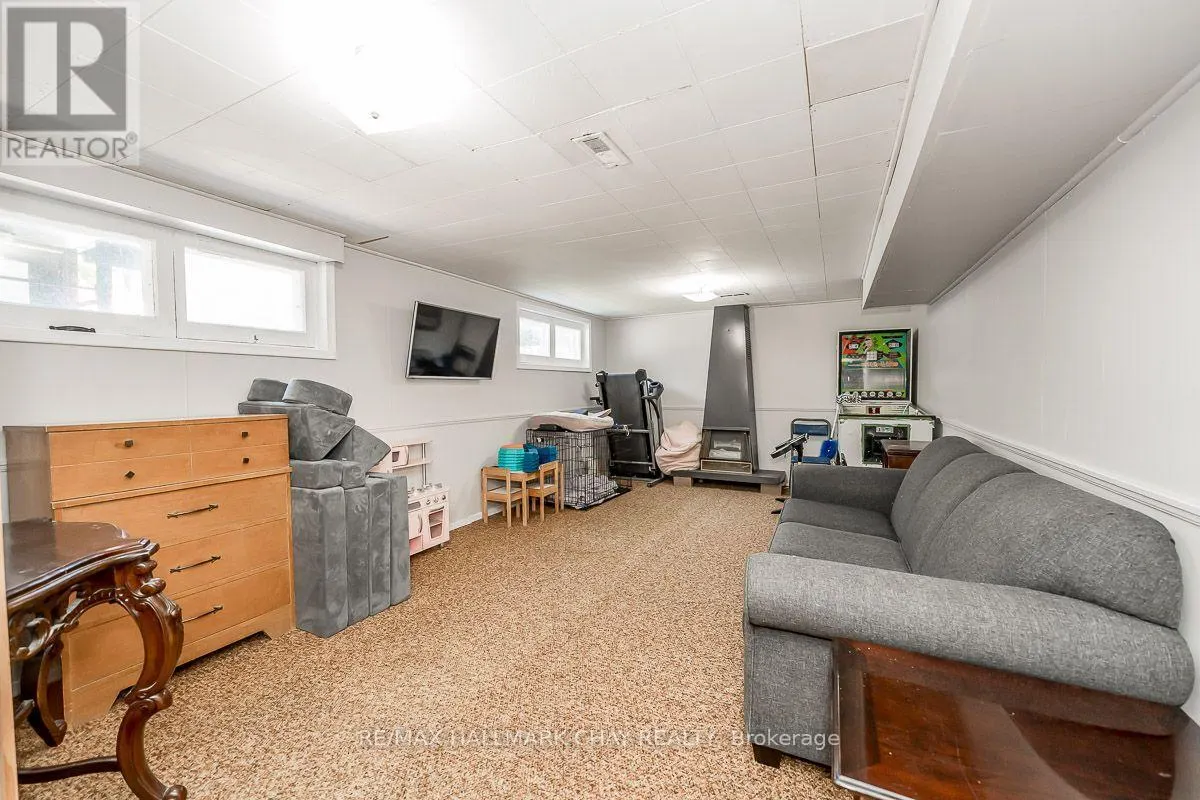 23 DOWNSVIEW DRIVE