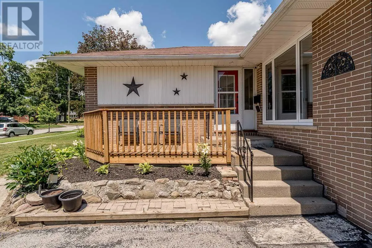 23 DOWNSVIEW DRIVE