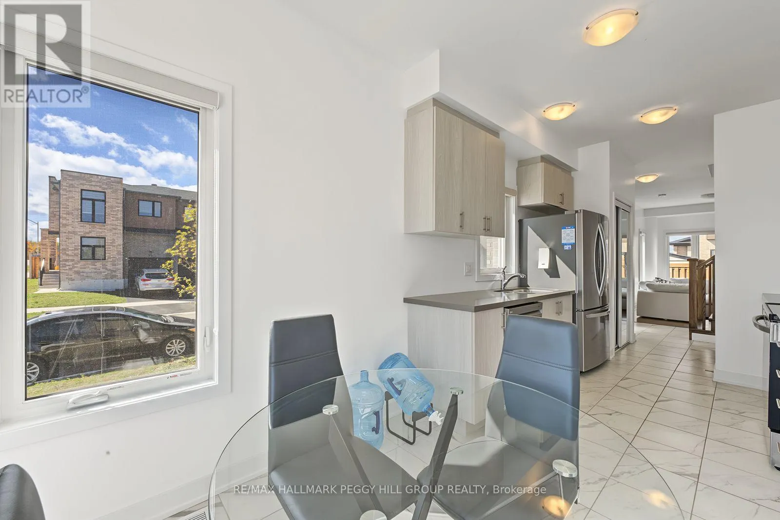 11 TURNBERRY LANE