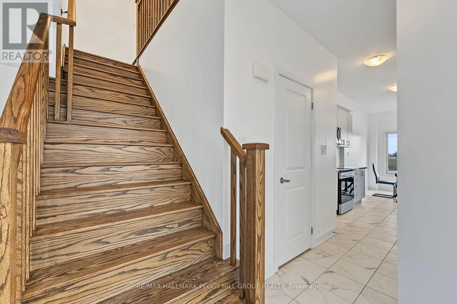 11 TURNBERRY LANE