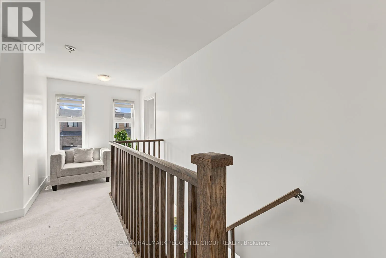 11 TURNBERRY LANE