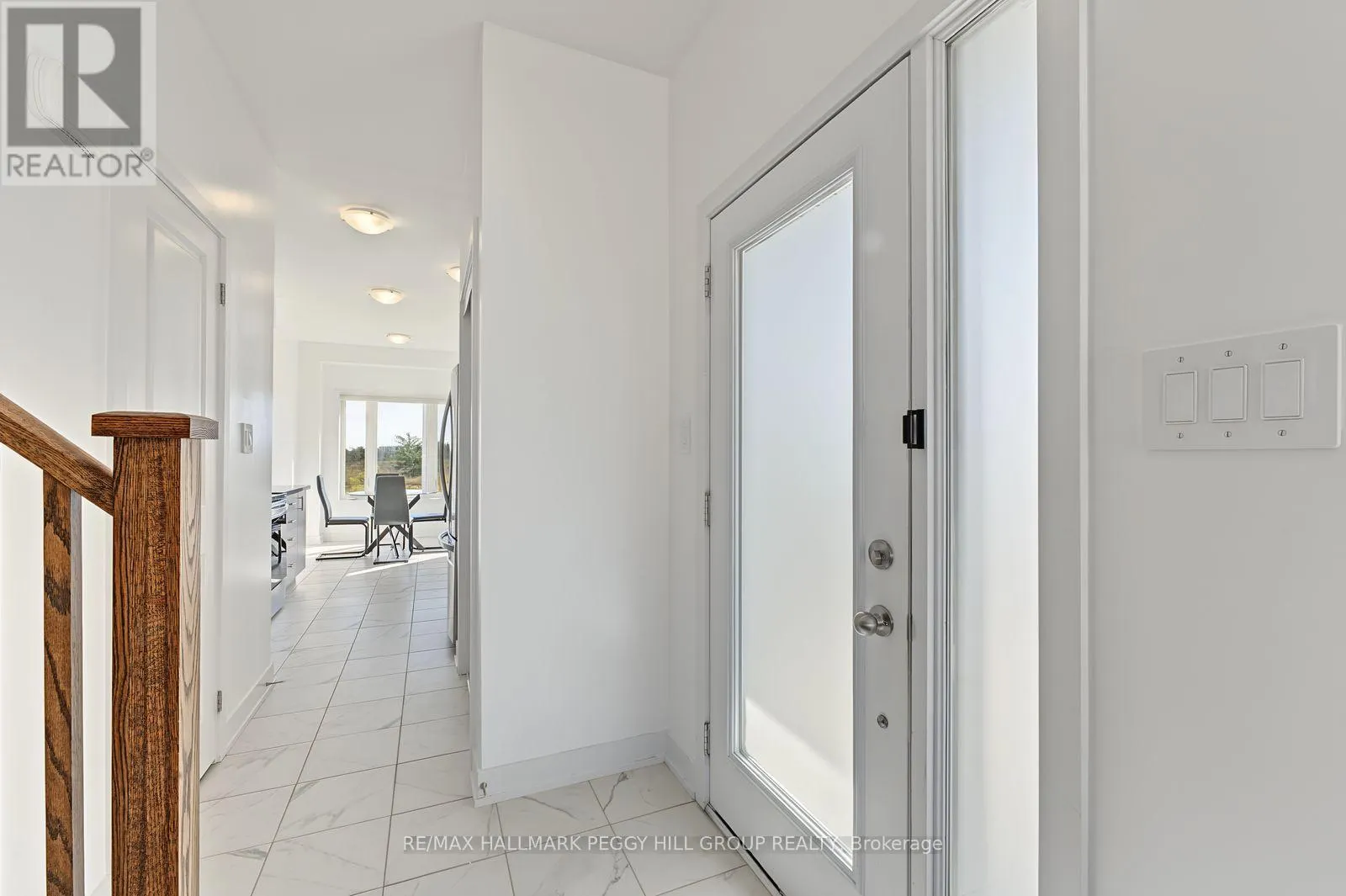 11 TURNBERRY LANE