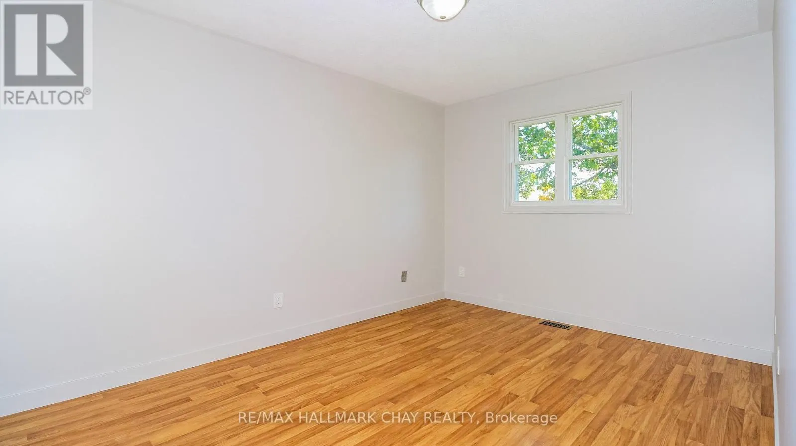9 BRONTE CRESCENT