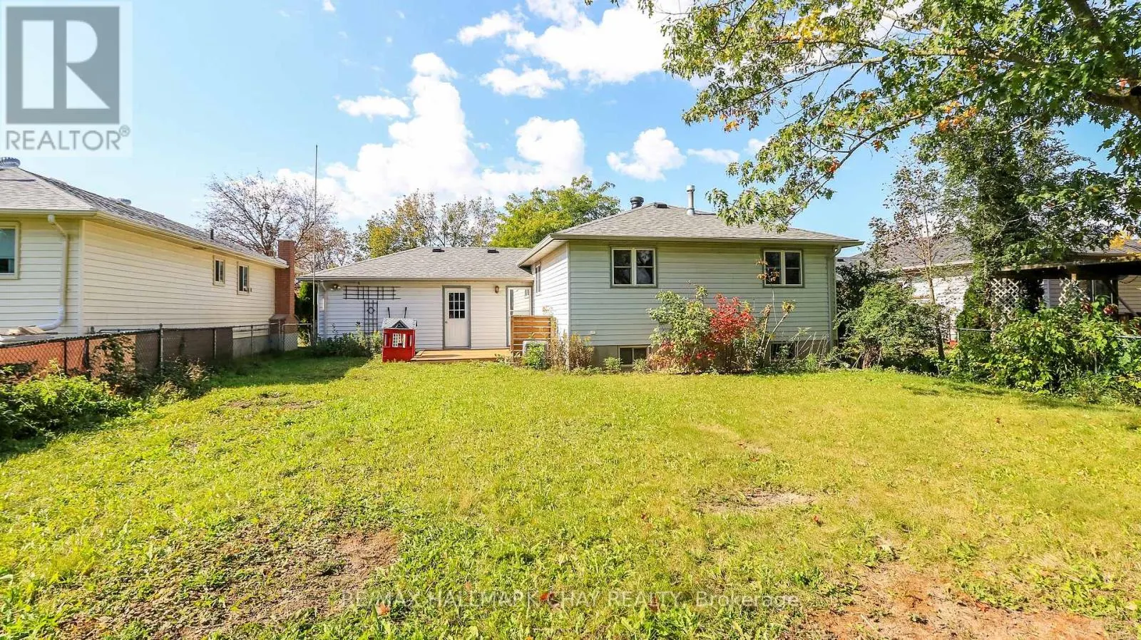 9 BRONTE CRESCENT