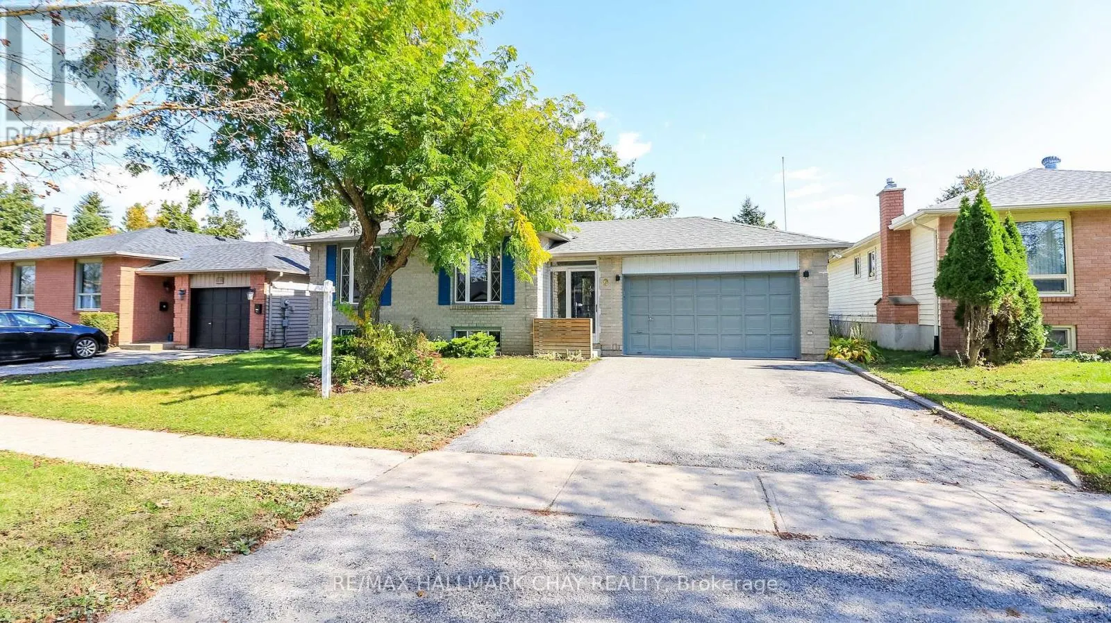 9 BRONTE CRESCENT