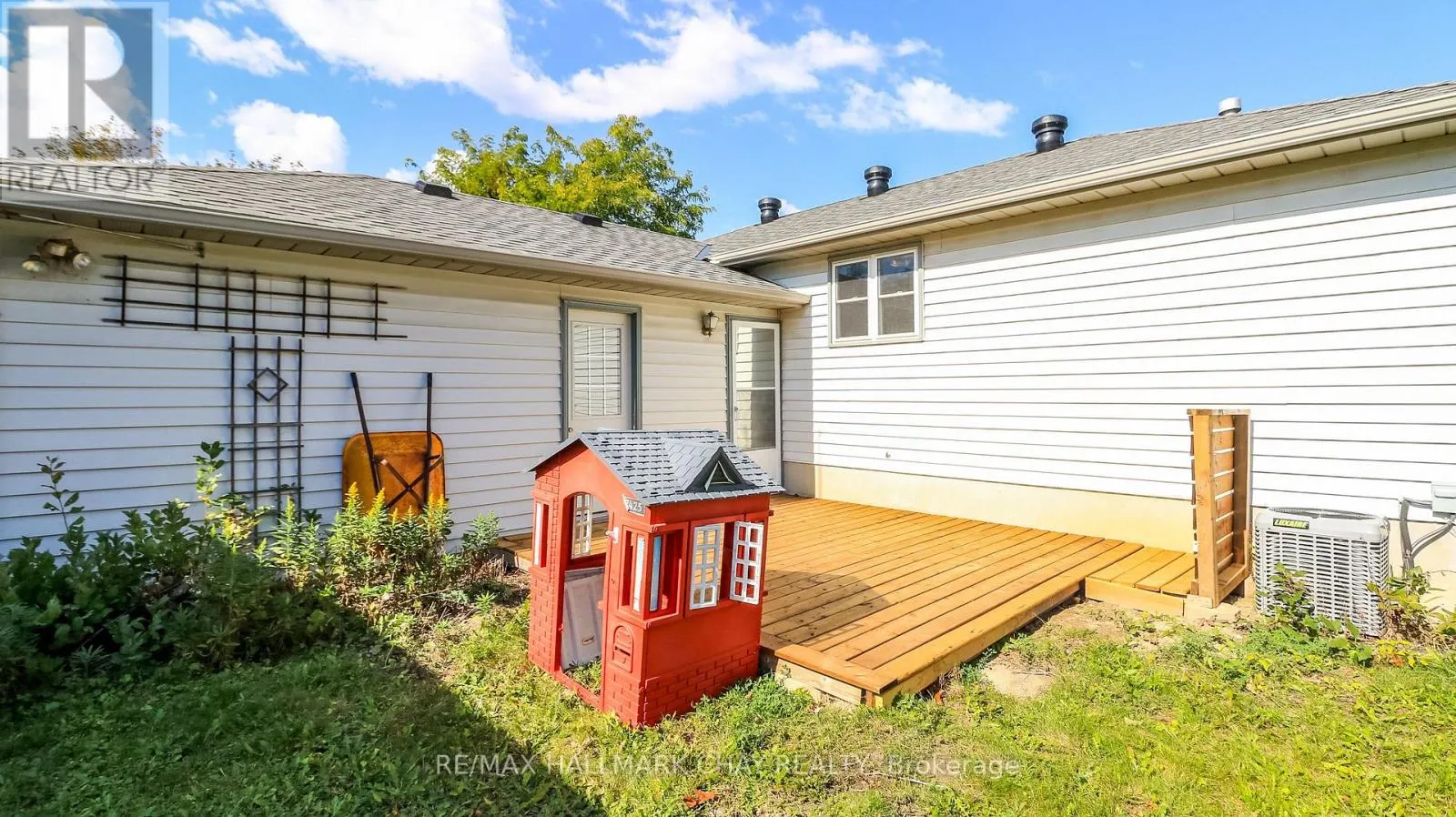 9 BRONTE CRESCENT
