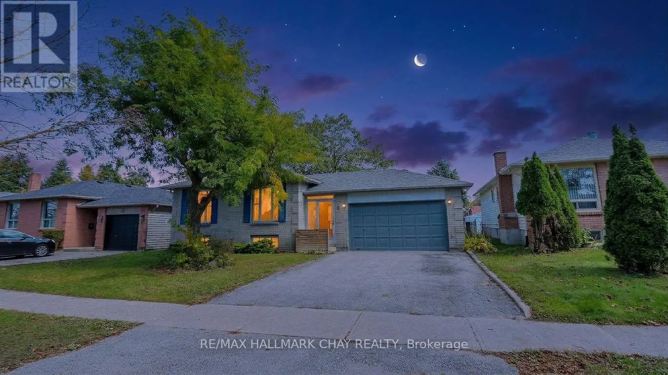 9 BRONTE CRESCENT