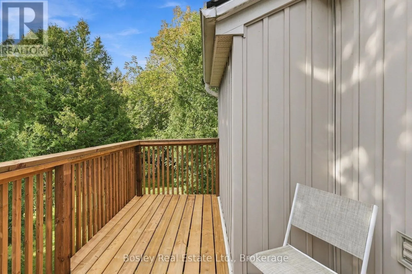 552 OXBOW CRESCENT