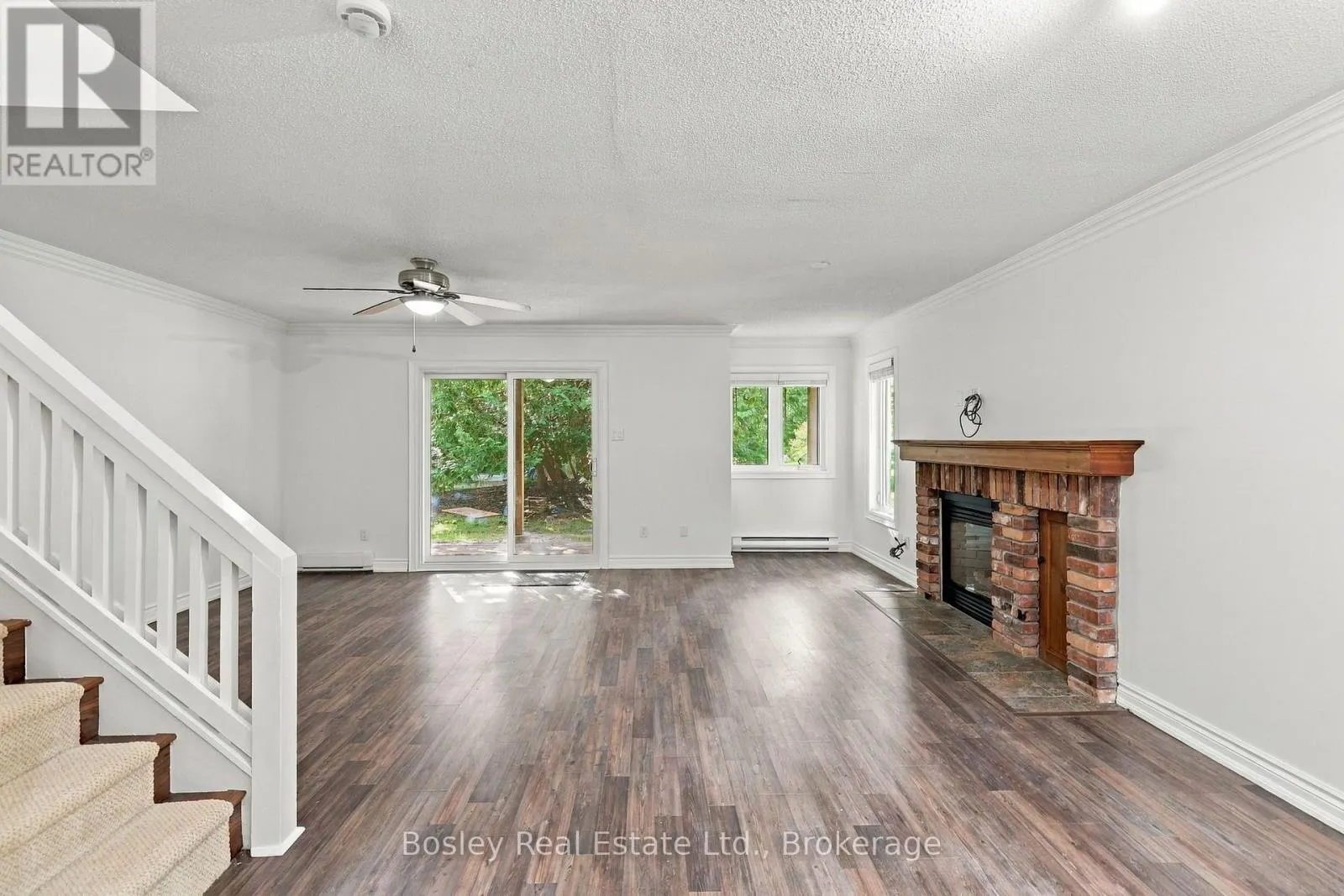 552 OXBOW CRESCENT