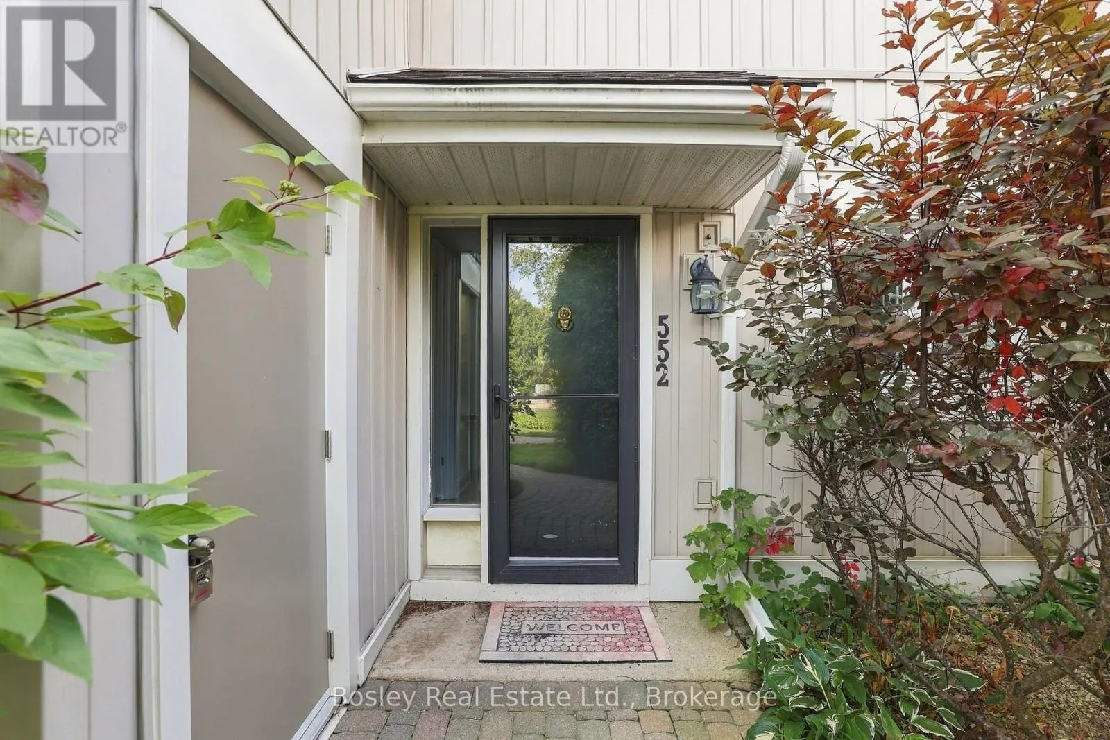 552 OXBOW CRESCENT