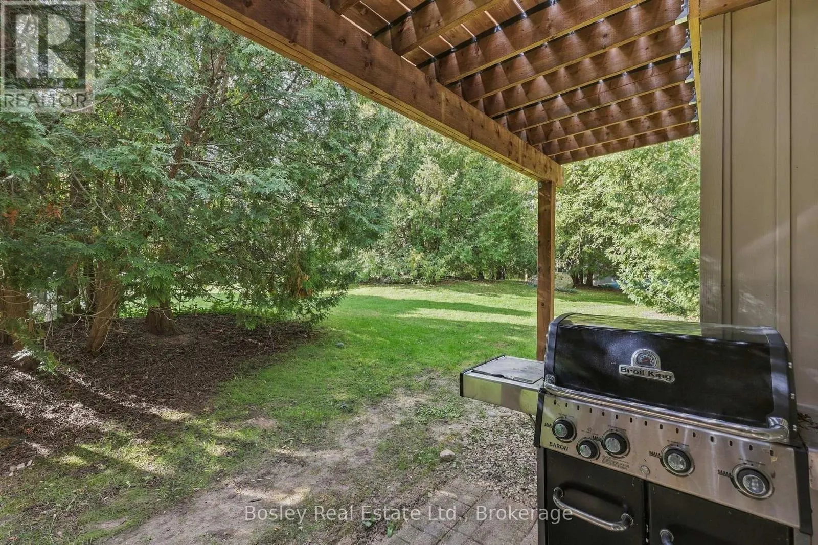 552 OXBOW CRESCENT