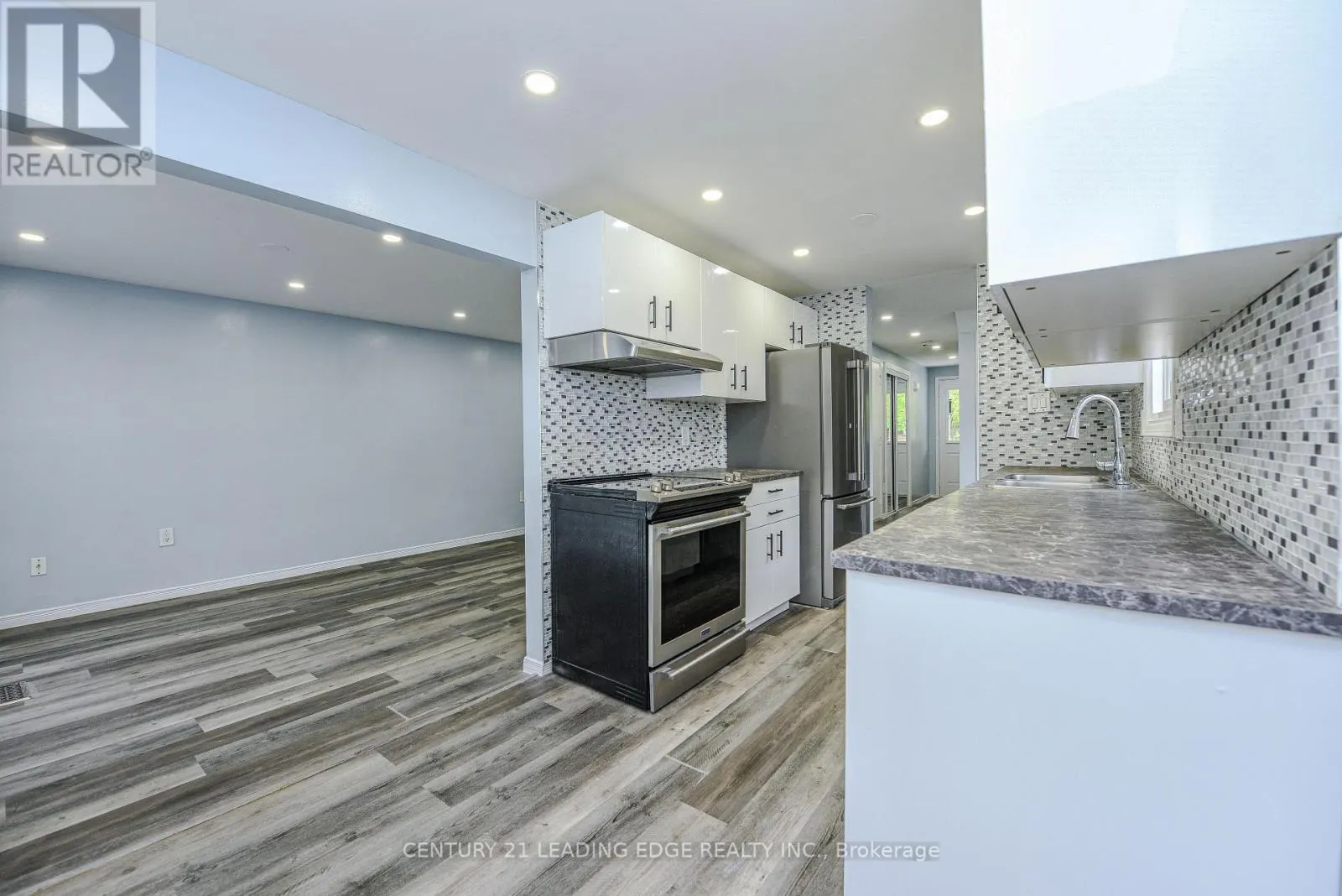 169 HICKLING TRAIL