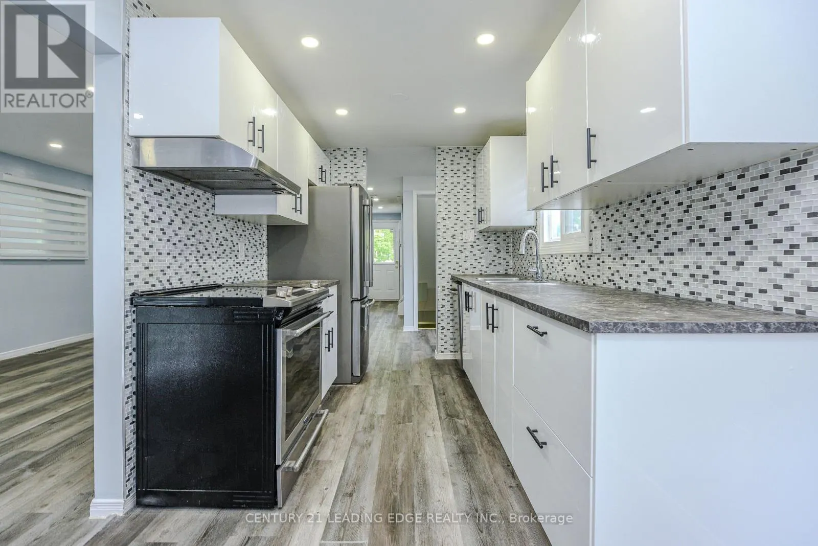 169 HICKLING TRAIL